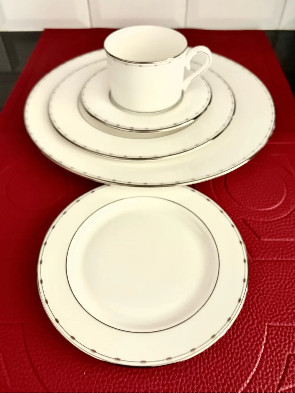 Lenox Grand Central 5 Piece Place Setting Classic and Brand NEW never used!